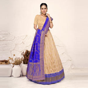 Lehenga Choli de Seda Banarasi Heritage con Bordado Jacquard Fino y Dupatta de Borde Rico para Bodas y Diwali - Sin Arrugas - Product Image 4