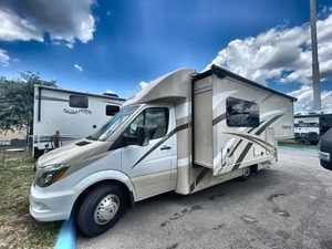 PROVEEDOR de Autocaravana Usada T h o r Motor Coach <span class=keywords><strong>Com</strong></span> pass 24TF Clase B+ del 2018 en Venta - Product Image 6