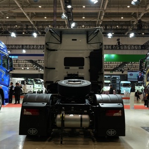 Camion tracteur FAW J7 à toit haut 4x2 de 550 CV, adapté aux routes accidentées, pour transport longue distance, GPL, à prix bas et très demandé - Product Image 5