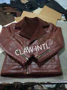 Veste en cuir avec logo personnalisé du fabricant professionnel pour l'hiver fermeture à glissière en fourrure de mouton imperméable de grande taille fabriquée au Pakistan - Product Image 5