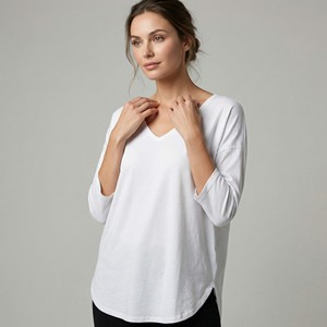 T-shirt ample et respirant à col en V uni avec manches 3/4 et ourlet arrondi 95% coton - Product Image 3