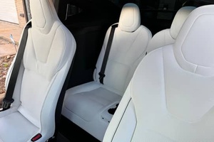 VOITURE ÉLECTRIQUE EXTRÊMEMENT PROPRE 2022 TESLA MODEL HORSEPOWER AWD CAPACITÉ DE CONDUITE AUTONOME COMPLÈTE PRÊTE À ÊTRE EXPÉDIÉE - Product Image 4