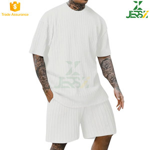 Camiseta con cuello redondo y pantalones cortos transpirables para deportes de verano para hombre, conjunto informal de manga corta de talla grande - Product Image 3