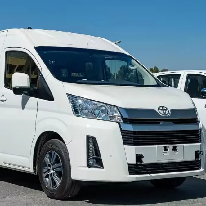 2022 Toyota HiaceX 16 Comutadores