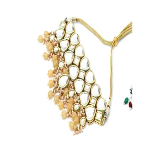 Ensemble de bijoux fins plaqués or de style bohème, avec des pierres jaunes et des Kundan Polki, orné de zircon, pour les occasions de fête - Product Image 2