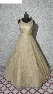 ชุดราตรีตาข่ายออกแบบโดยดีไซเนอร์สำหรับผู้หญิงพร้อมงานปักสำหรับงานปาร์ตี้งานเลี้ยงรับรองและงานเลี้ยง - Product Image 6