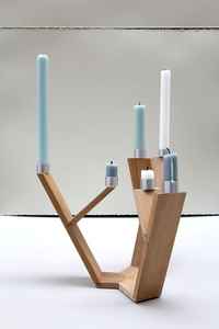 Candelabro Triple Cónico de Madera de Nogal, Estilo Moderno y Minimalista, Centro de Mesa Arquitectónico, Decoración Artística para el Hogar - Product Image 6