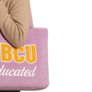 Hbcu กระเป๋าโท้ทเฟอร์ขนลาเวนเดอร์ที่ได้รับการศึกษาปักด้วยกำมะหยี่กำมะหยี่กำมะหยี่สีกรีกของขวัญสำหรับชมรมออกแบบโลโก้ได้ตามต้องการกระเป๋าถือแฟชั่น - Product Image 4