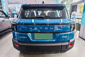 Vagoneta Todoterreno Compacta de Carrocería Cuadrada y Resistente, Opciones de Motor de 1.5T/2.0T de Aspiración Natural, Transmisión Automática, R17 Todoterreno - Product Image 3