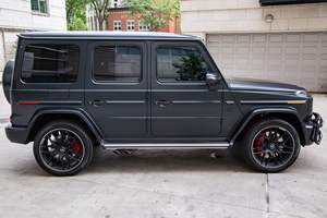 AMG G63 2021 ~11 000 milles, V8 biturbo, 4 roues motrices, Designo Night Black Magno - Product Image 3