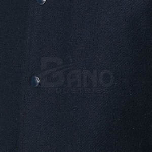 Chaqueta con letras de tela de lana de estilo callejero para hombre, diseño único, ropa larga de invierno con calefacción alta disponible en talla XS a la venta - Product Image 5