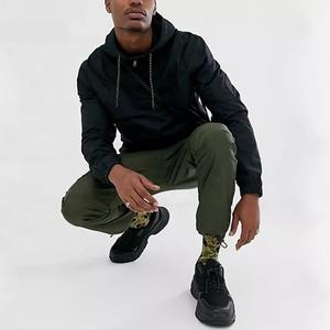 Manteau à séchage rapide pour hommes avec logo personnalisé OEM Veste coupe-vent à manches longues pour hommes avec impression du logo d'entreprise - Product Image 5