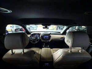 Chevrolet Traverse Premier 2023 Usado, Volante a la Izquierda - Product Image 2