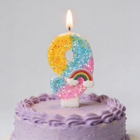 Bougies d'anniversaire colorées arc-en-ciel, bougies créatives en paraffine pour les décorations d'ambiance de fête d'anniversaire et de mariage