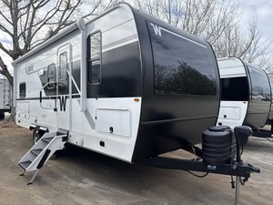 Ventes aux enchères abordables 2027 Winnebagoo Thrives 22MLS - Product Image 3
