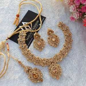 Diseña Tu Propio Conjunto de Collar, Pendientes, Matha Patti y Bindi, Conjunto de Joyería Artificial de Lujo para Novias, 4 Piezas - Product Image 3