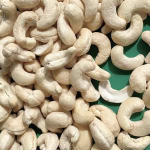 Hot Sale Vietnam Raw Cashew <b>Nut</b> Cashew <b>Nuts</b> W180 Cashew <b>Nut</b> <b>Kernel</b> Ww320 Ww240 Private Label Packaging Available - Product Image 1