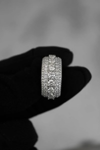 Moissanite Iced out 5 Row Ring 925 Sterling Silver VVS Moissanite Diamond Ring Joyería personalizada Anillo de compromiso Regalo para ella - Product Image 5