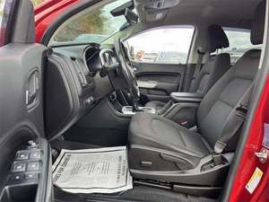 CLEAN 2021 Chevrolet Colorado LT Crew Cab 4WD Direction gauche - Product Image 3