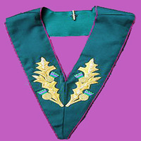 Collier de régalia maçonnique brodé à la main avec épingle de sûreté, conception de logo personnalisée, couleurs personnalisées OEM, badges de Loge Bleue