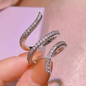 Anillo Geométrico de Oro Blanco, Amarillo y Rosa con Diamante Cultivado en Laboratorio VVS1, Diseño Serpiente Delicado, para Mujer, Regalo de Promesa, Venta al Por Mayor - Product Image 2