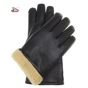 Gants d'habillage en cuir d'hiver doux avec fonctionnalité d'écran tactile Accessoire à la mode pour les scènes de voyage décontractées du Pakistan - Product Image 2