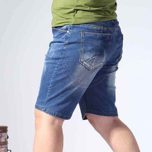 Shorts en jean pour hommes de qualité supérieure, déchirés et usés, à prix de gros, avec poches latérales. - Product Image 4