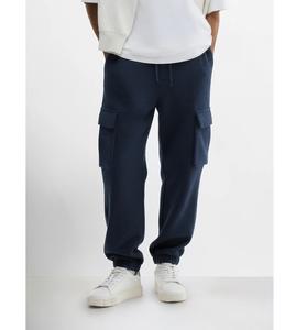 Pantalon cargo pour homme, conçu pour un style de vie moderne, facile à porter, choix de tenue quotidienne avec un look utilitaire élégant - Product Image 1