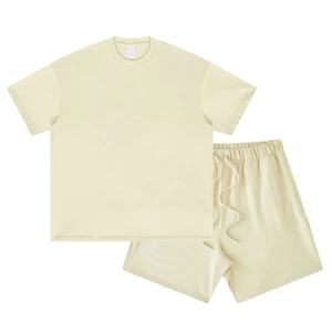 Conjunto de ropa deportiva de verano de estilo informal para hombre Top de manga corta y pantalones cortos deportivos con patrón sólido y logotipos - Product Image 5