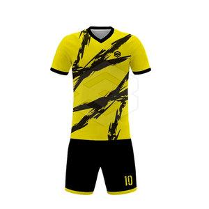 Uniforme de Fútbol Personalizable de Venta Directa de Fábrica para Hombre, 100% Poliéster, Transpirable y Ligero, Hecho en Pakistán - Product Image 5