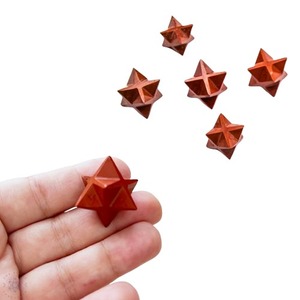 ดาวแจสเปอร์เมอร์คาบาสีแดงขัดเงาสำหรับเรกิหรือการทรงตัวจักระและการเติบโตทางจิตวิญญาณมีจำหน่ายในราคาโรงงาน - Product Image 4