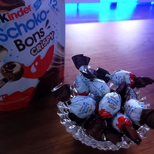 Oferta Limitada: Kinder Schokobons, Bocaditos de Chocolate con Relleno Cremoso de Avellanas, Snack Favorito de los Niños, Venta al Por Mayor para Exportación - Product Image 4