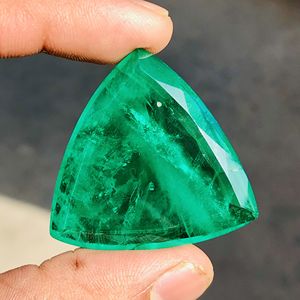 Zambie ombre émeraude Doublet Quartz coupe billion forme Top qualité pierre précieuse en vrac taille calibrée pour la fabrication de bijoux - Product Image 1