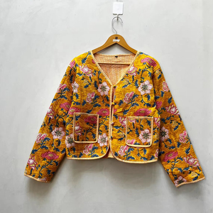 Veste matelassée en coton indien fait à la main nouveau Style bohème manteau d'hiver unisexe bord libre conception de poche d'automne imprimé bord libre - Product Image 1