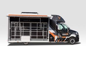 Camionnette mobile blanche pour la livraison d'aliments surgelés, idéale pour la restauration de rue et les cuisines mobiles - Product Image 6