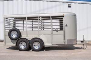 Premium Supply For First Class Live stock Farm 3 Axle <b>Sheep</b> Cattle Transporter Livestock <b>Fence</b> Trailer for Farm Live Stock - Product Image 3