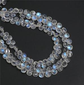 Cuentas Facetadas Blancas en Forma de Corazón para la Elaboración de Joyería, Hilo Completo de 8 Pulgadas - Product Image 1