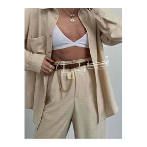 Ceinture pour femme avec chaîne et médaillon, ceinture pour pantalon, veste, robe, chemise - TABA - Product Image 1