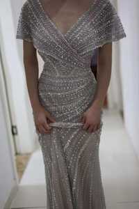 Occasions spéciales Travail lourd Robe longue élégante personnalisée élégante A-ligne Robe de broderie au sol perlée à la main pour les fêtes - Product Image 6