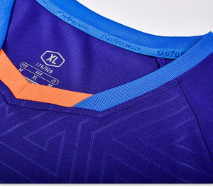 Ensembles de kits d'entraînement de football en polyester à mailles personnalisées uniformes de football bleus pour les jeunes vente en gros ensemble de maillots de football personnalisés - Product Image 5