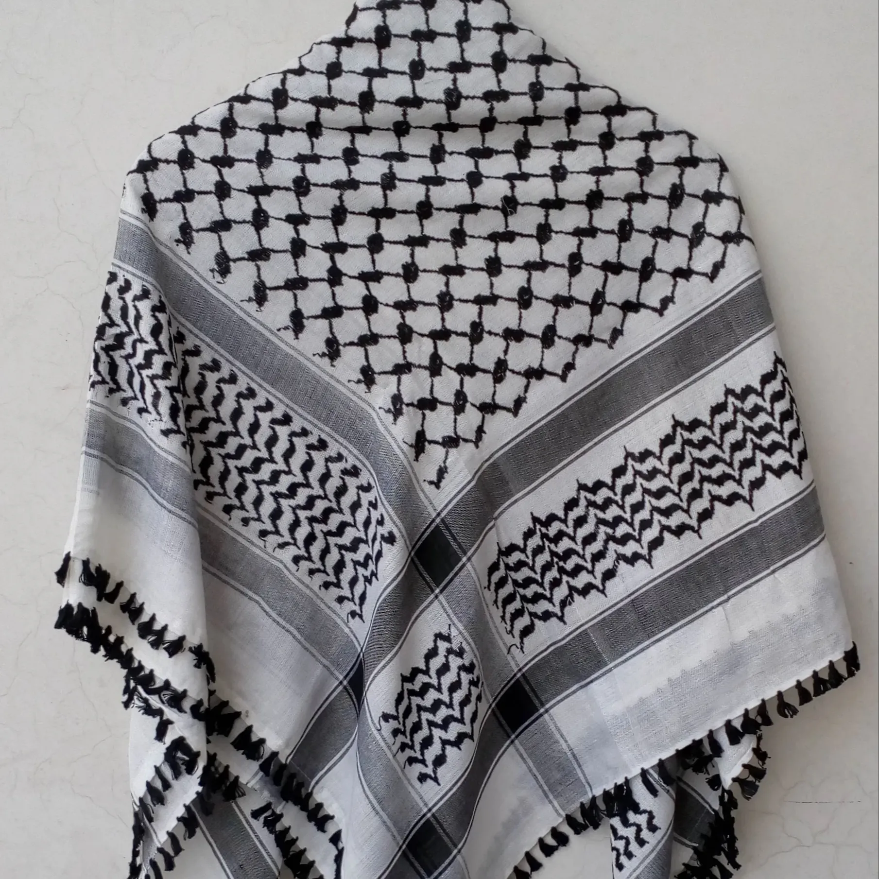 Shemagh Arafati Keffiyeah Bufandas árabes Poly algodón Arafat keffiyeah Shemagh Bufandas 48 "x 48" Negro blanco Shemagh bufandas