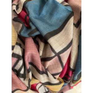 Écharpe longue vintage Mondrian en fine laine mérinos avec motif imprimé - Product Image 3