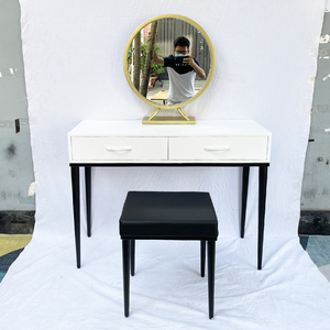 Modern Oak <b>Makeup</b> Vanity <b>Table</b> <b>with</b> <b>Lighted</b> Mirror and Tapered Legs - Product Image 3