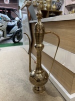 Grande cafetière Dallah arabe artisanale en laiton, style traditionnel du Moyen-Orient, Aftaba, avec gravure décorative, vase vertical pour mariage