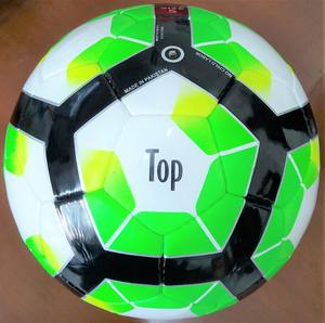 2025 mejor balón de fútbol de PU cosido a mano 11-hombre estilo 5 fábrica al por mayor 2,7/1,6 espesor para fútbol - Product Image 4