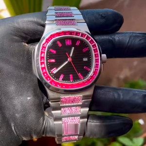 Montre Hip Hop personnalisée sertie de diamants Moissanite pour hommes, montre sertie de diamants VVS, cadeau - Product Image 1