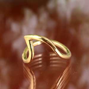 INS Popular 18K chapado en oro ondulado Twist V abierto Ajustable anillos para mujer joyería al por mayor - Product Image 4