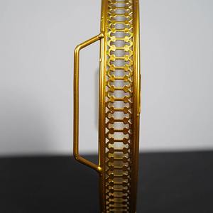 Plateau rond élégant avec design islamique parfait pour l'iftar servant un cadeau du Ramadan et une présentation de table de l'Aïd d'Inde - Product Image 2