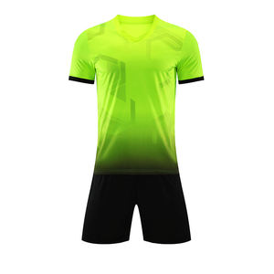 Uniforme de fútbol del fabricante, diseño de sublimación personalizado, conjunto de camisetas de fútbol de club de equipo al por mayor - Product Image 1