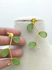 Boucles d'oreilles fleur de goutte rose en laiton Style romantique Imitation plaqué rhodium Design personnalisable bijoux pour femmes de haute qualité - Product Image 5